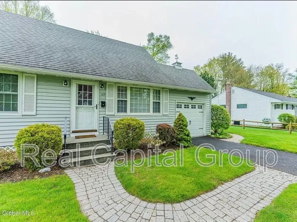109 Locust Park, Albany, NY 12205