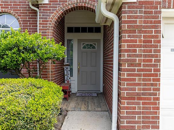 2nd image of 21515 Forest Colony Dr