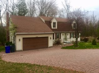 129 Wallace Rd, Goffstown, NH 03045