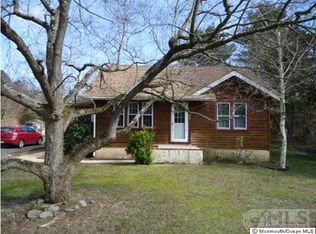 50 E Greenbush Rd, Tuckerton, NJ 08087