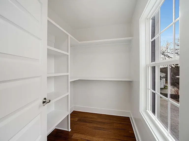 192 Duke St — Photo 3