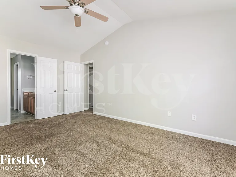 803 Steam Boat St — Photo 9