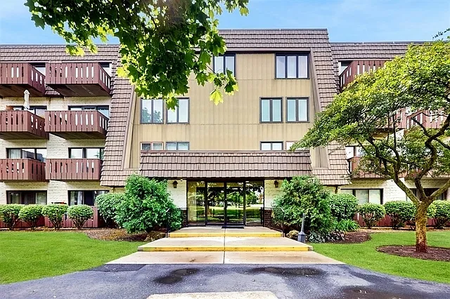 1 bed, 934 sqft, $1,750 — Photo 1