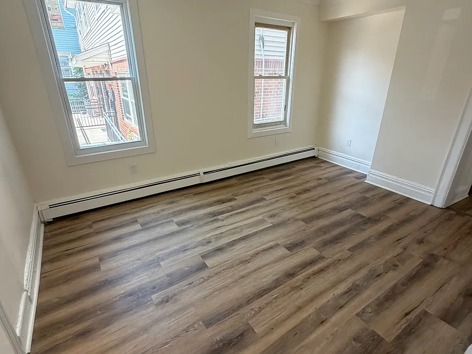 64 N 13th St #1