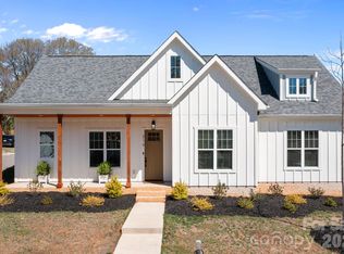 214 S Cedar St, Belmont, NC