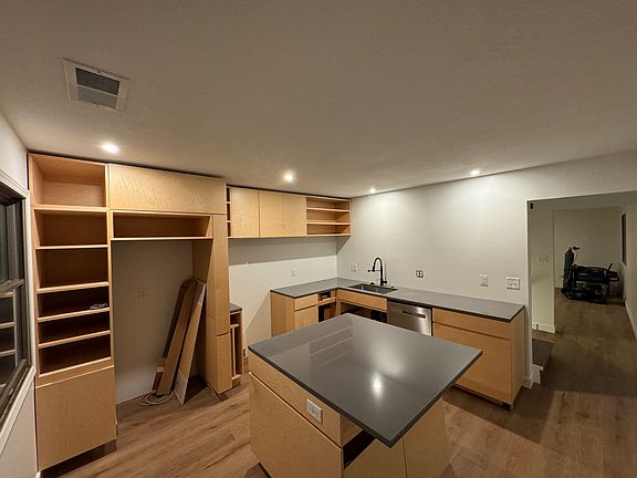 5th image of 1215 Bertrand St APT 4
