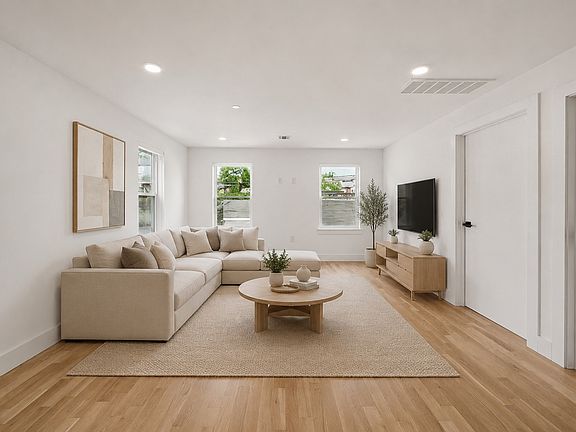 2nd image of 11 W Railroad Ave #2