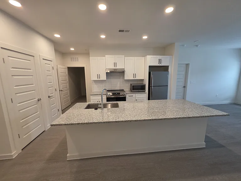 The Remy Apartments at LaGrange — Photo 87