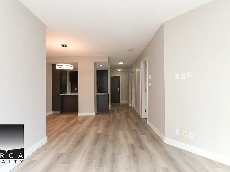 509 Homer St #509 — Photo 6