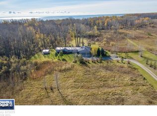 3975 Geano Beach Rd, Little Suamico, WI 54141