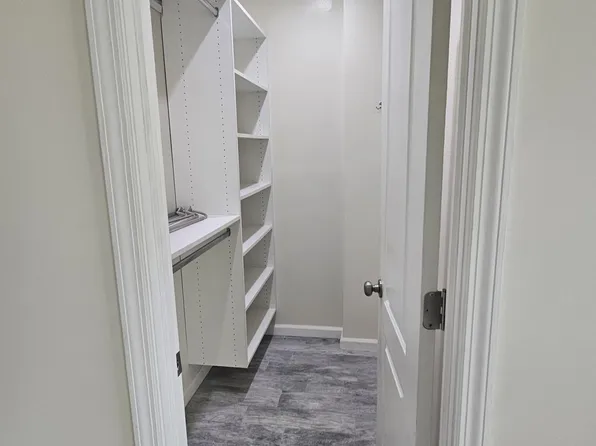 271 Smith Street image 7 of 11