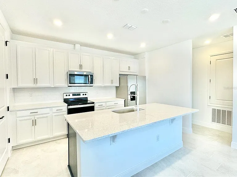 9629 Saramago Aly — Photo 4
