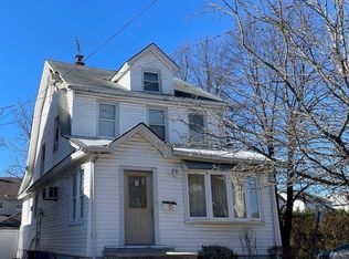 70 Colonial Rd, Floral Park, NY 11001