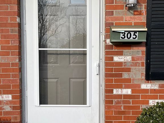 3rd image of 305 Harvard Dr