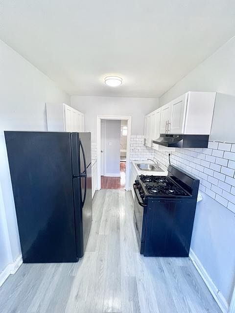 1st image of 162 Park Ave APT G3