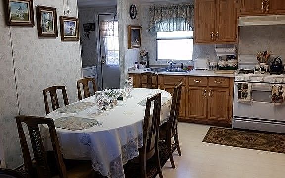 Kitchen 1