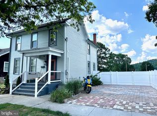 313 E John St, Bedford, PA 15522