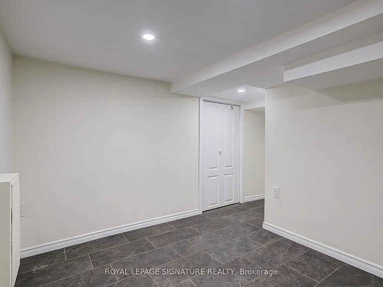 212 Wellington St N #BASEMENT — Photo 12