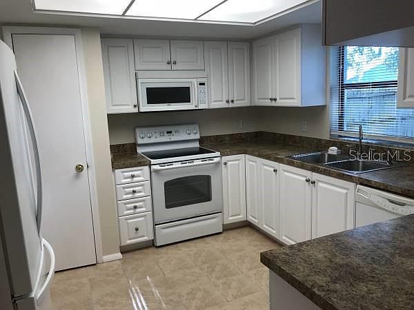 1st image of 13710 Old Farm Dr