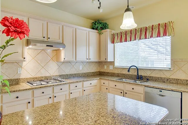 606 Mesa Ln — Photo 18
