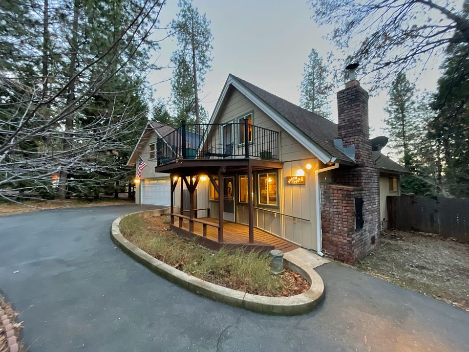 2nd image of 23932 Woodfern Dr