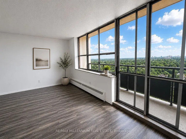 250 Frederick St #1705 — Photo 6