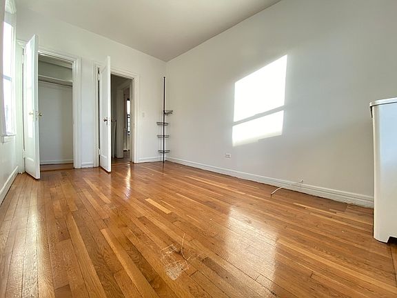 5th image of 731 W 183rd St APT 5L