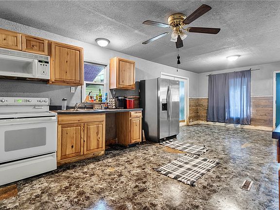 4th image of 6644 Iowa St