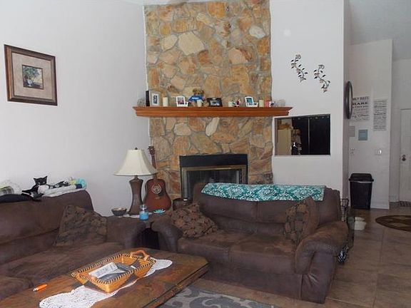 3rd image of 1402 Woodstork Dr