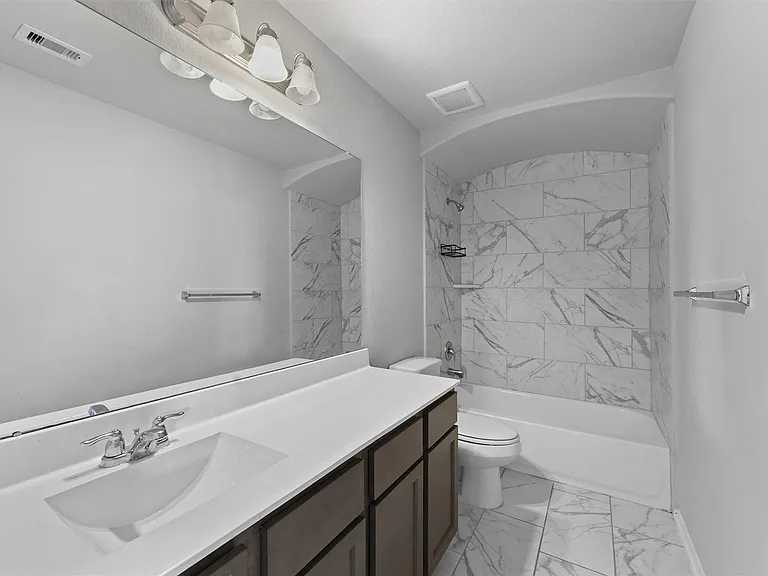 5443 Grand View Dr — Photo 13