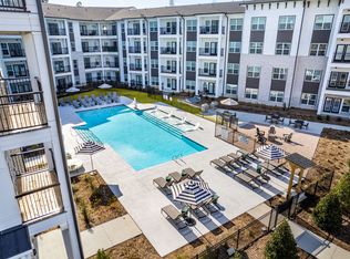 5901 Triangle Dr #121, Raleigh, NC 27617