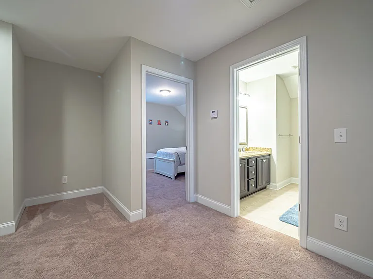 3057 Girard Dr — Photo 40
