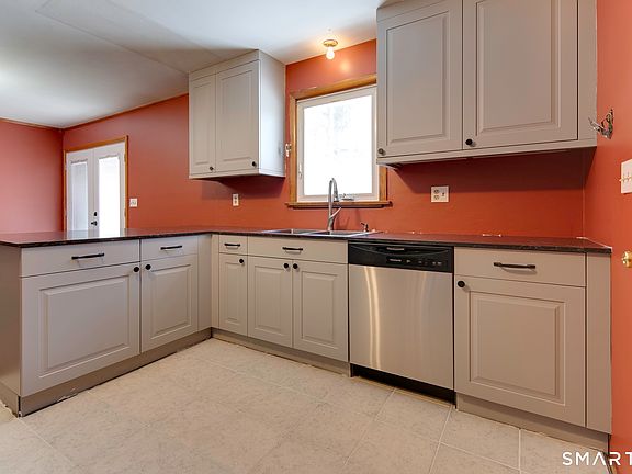 4th image of 51 Joseph Road