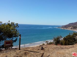 17540 Revello Dr, Pacific Palisades, CA 90272