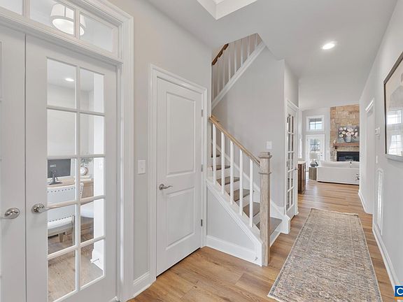 5th image of 86 Renee Ln #A
