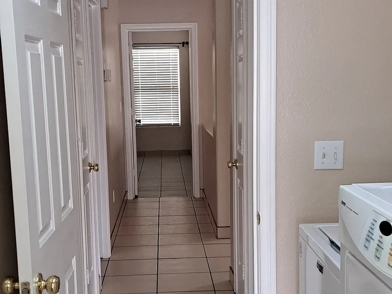 3011 Cantabria Ct — Photo 15