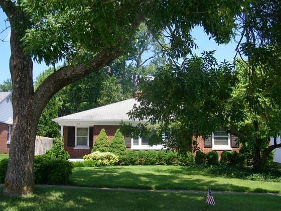 1st image of 407 Kingswood