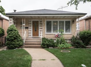 6221 S Narragansett Ave, Chicago, IL 60638