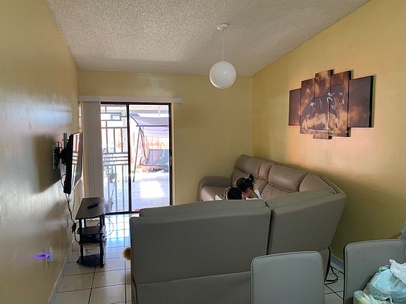 4th image of 8889 NW 118th St