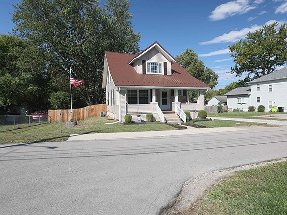 3rd image of 248 Park Blvd
