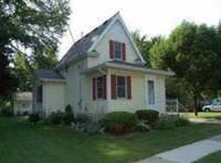 213 S Clear Lake Ave, Milton, WI 53563