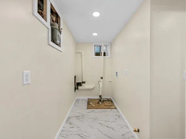 53 South Avenue image 20 of 22