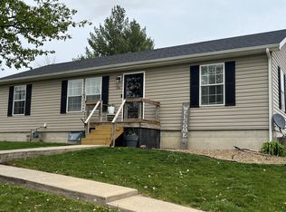 1710 Lake Rd, Bethany, MO 64424