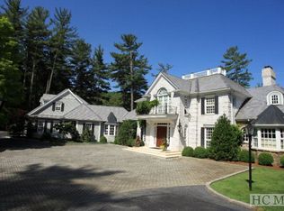 135 Hummingbird Ln, Highlands, NC 28741