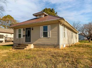 1100 S 14th St, Herrin, IL 62948