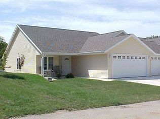 151 Presley Cir, Waterloo, IA 50701