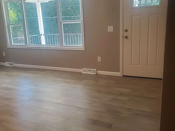 Front Entry/Living/Family Rm