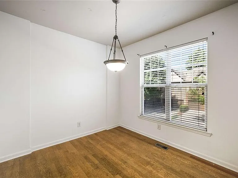 1798 Oakbrook Ln NW #8 — Photo 16