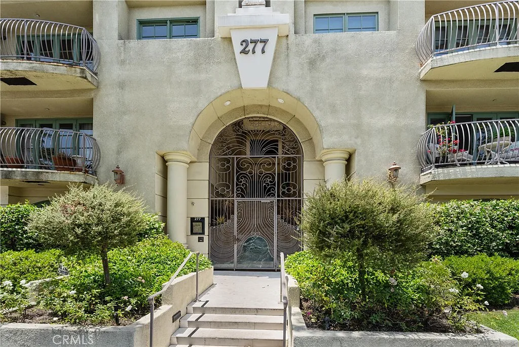 2 bed, 1943 sqft, $10,500 — Photo 3