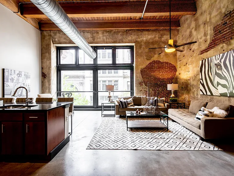 1113 Washington Ave #210 — Photo 4